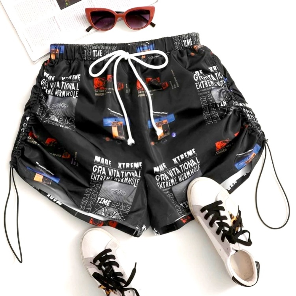 Tie Front Drawstring Graphic Shorts